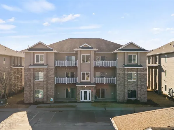245 Sadler Ln APT 102, North Liberty, IA 52317