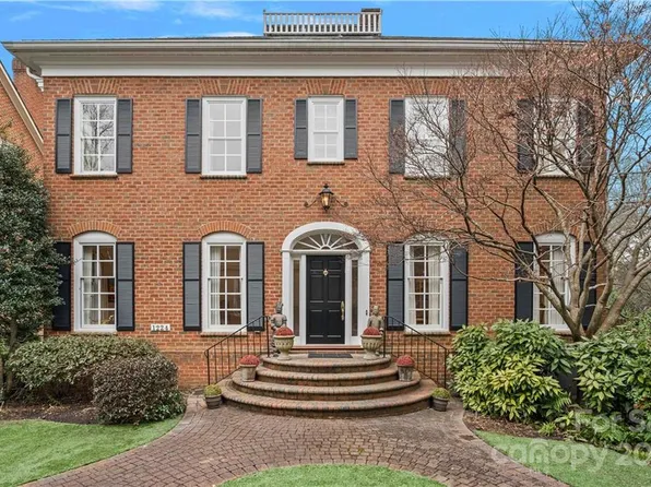 1224 Wareham Ct, Charlotte, NC 28207