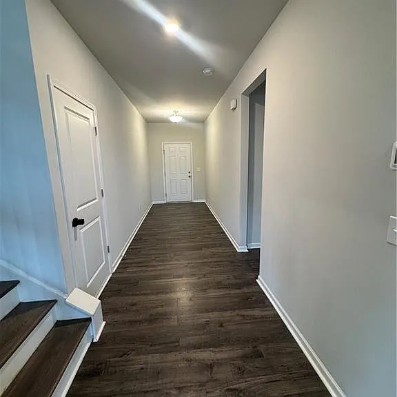 719 Saffron Blvd — Photo 2