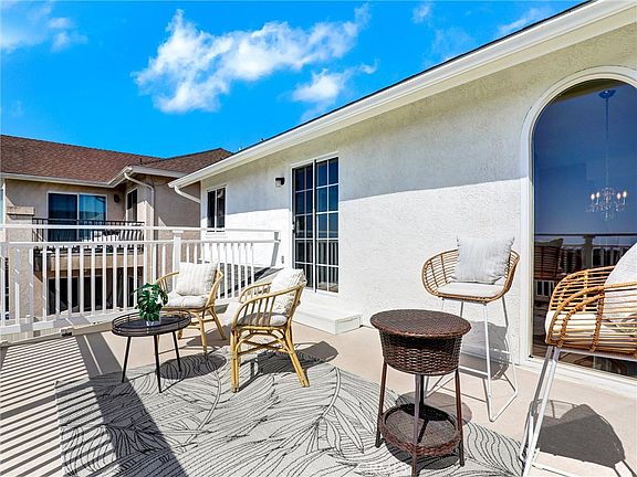 4th image of 21095 Skylark Dr
