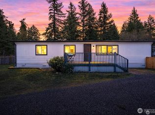 16503 Village Drive SE, Rainier, WA 98576