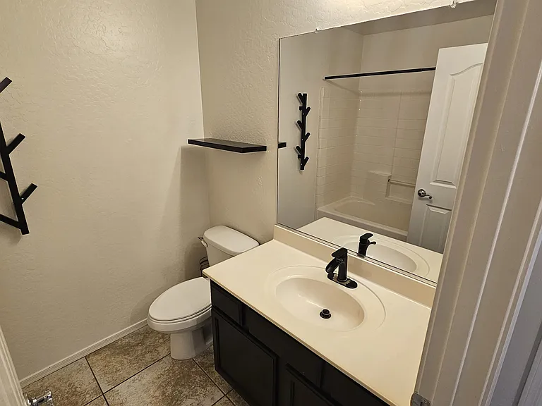 41696 W Avella Dr — Photo 14