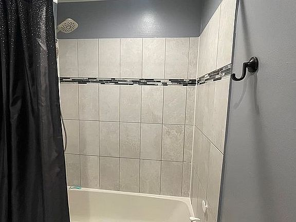 5th image of 1603 Liberty St #18-2