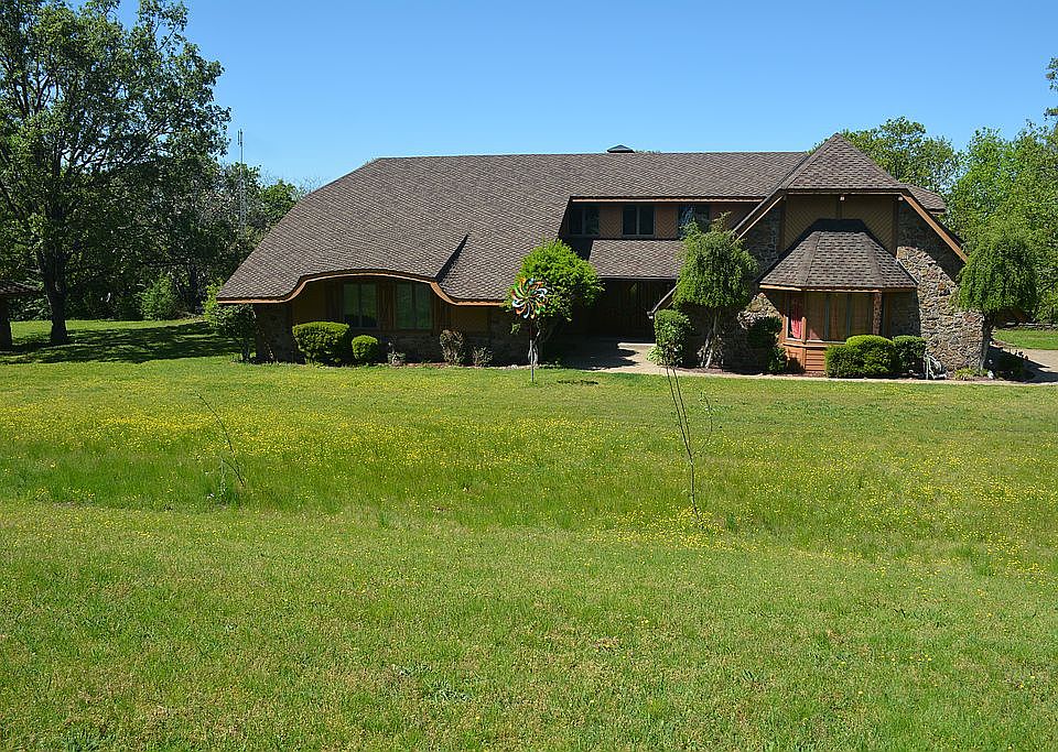 Front of house looking North