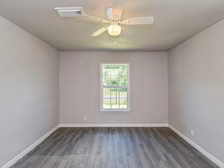 4714 Nichols St — Photo 28