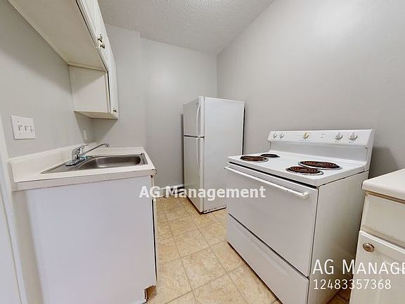2nd image of 24A Lincoln Ave