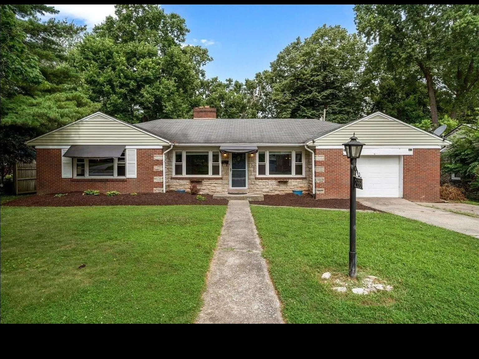 3 bed, 1808 sqft, $2,100 — Photo 1