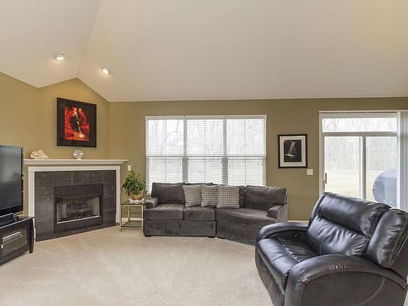5th image of 464 Westgreen Ln