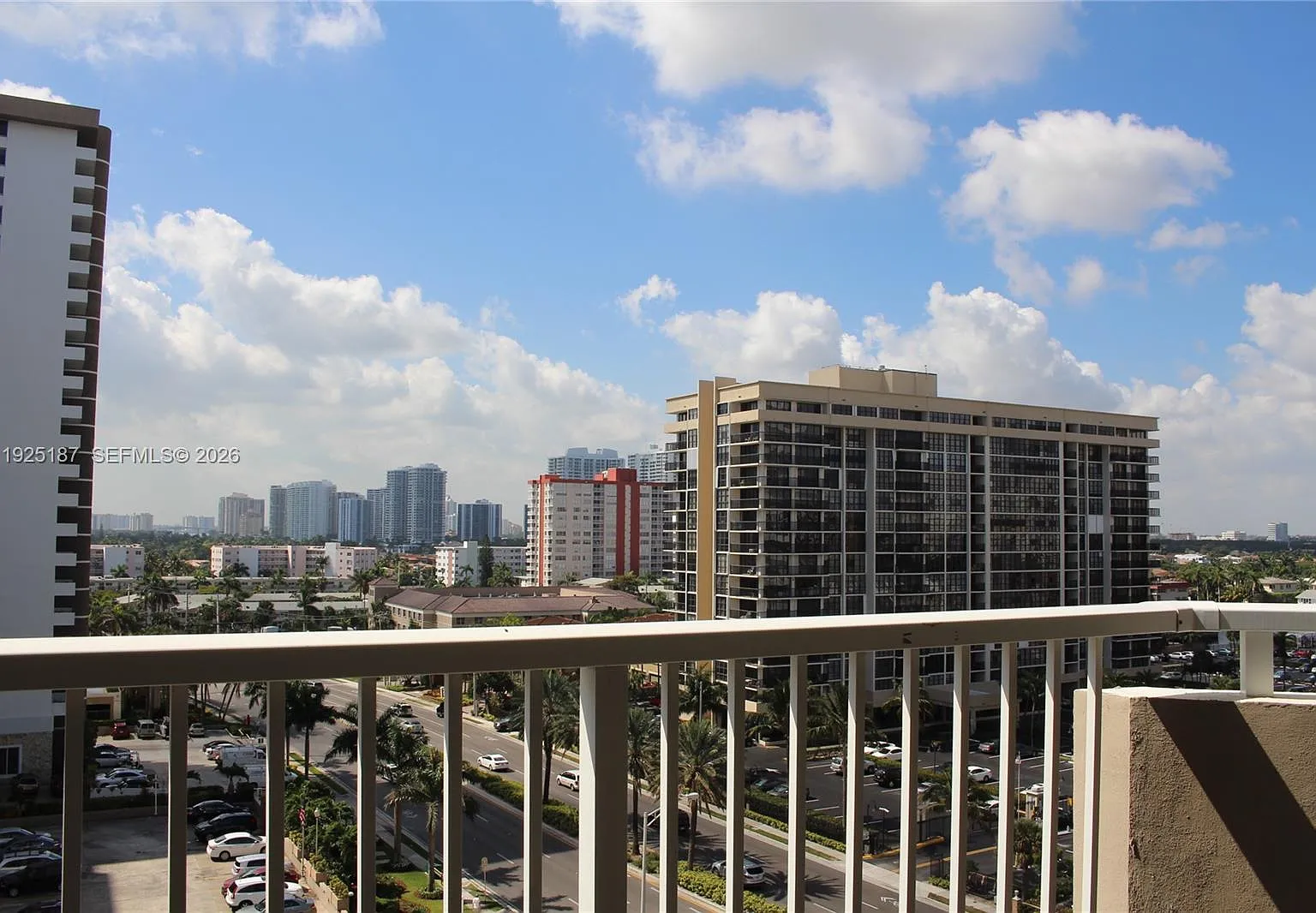 The Hemispheres Condo — Photo 2