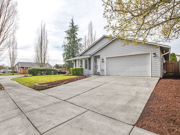 3rd image of 1979 SE 63rd Ave
