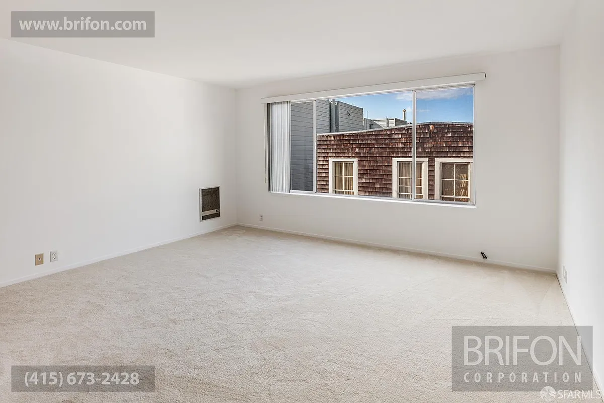 Building Photo - 2221 Gough St #203