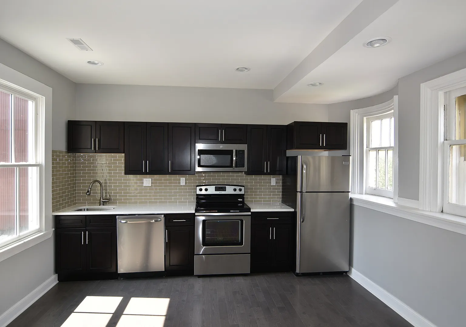 1 bed, $1,375 — Photo 1
