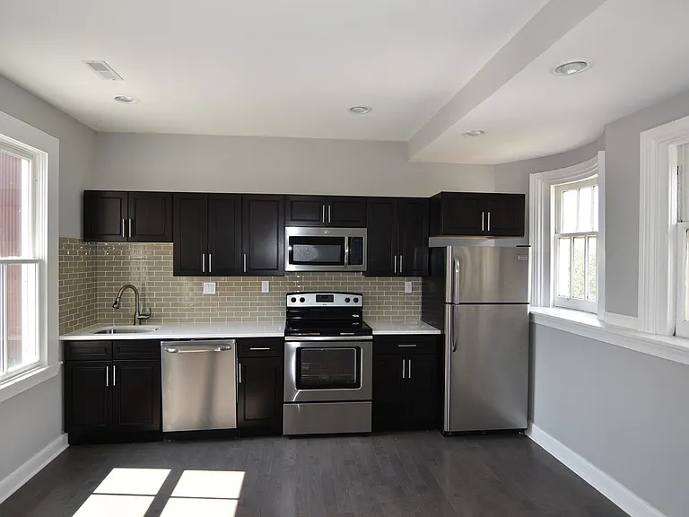 4100 Parkside Ave #B4 — Photo 1