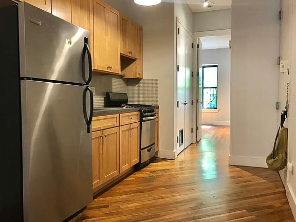 3rd image of 48 Wilson Ave APT 3