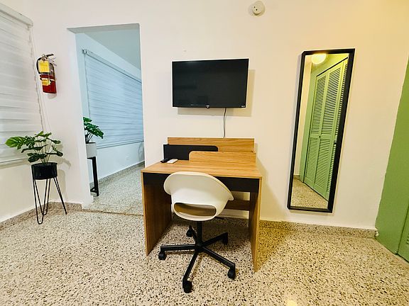 3rd image of 854 Calle Esteban Gonzalez #2