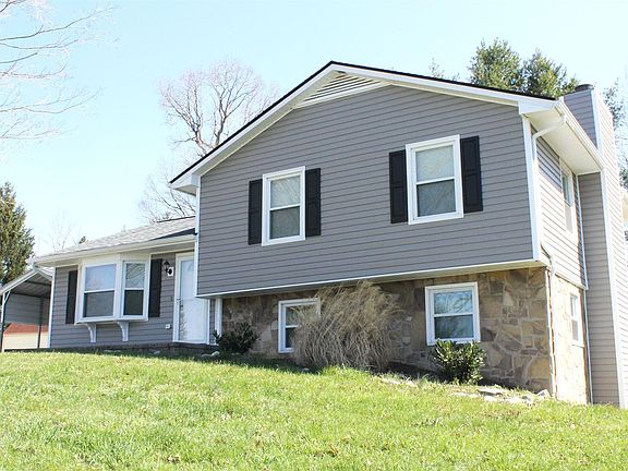 3rd image of 1120 Juniper Dr