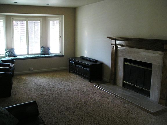 3rd image of 1022 Kiser Dr