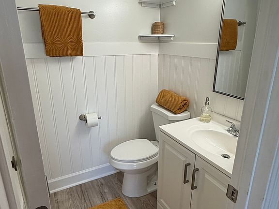 4th image of 10163 Creekside Dr SE APT 4