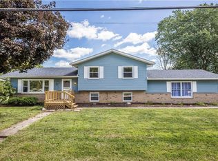 335 Pinkston Dr, Tallmadge, OH