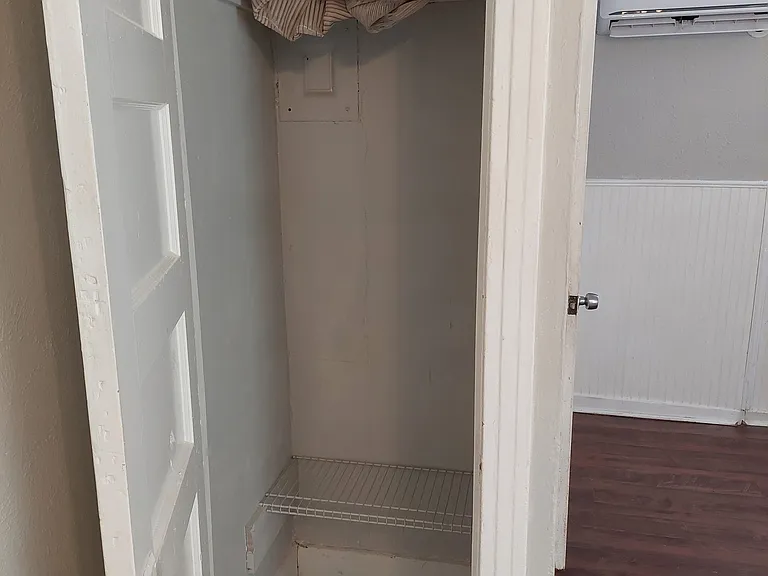 1729 S Henderson St #D — Photo 13
