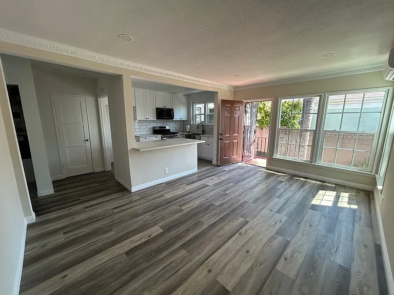 280 S Sadler Ave #2 — Photo 9