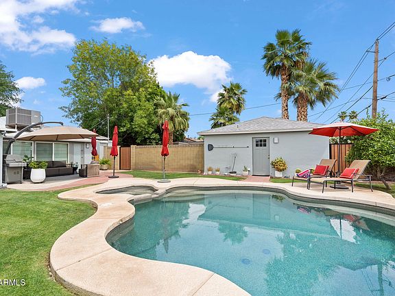 3rd image of 531 W VERNON Avenue