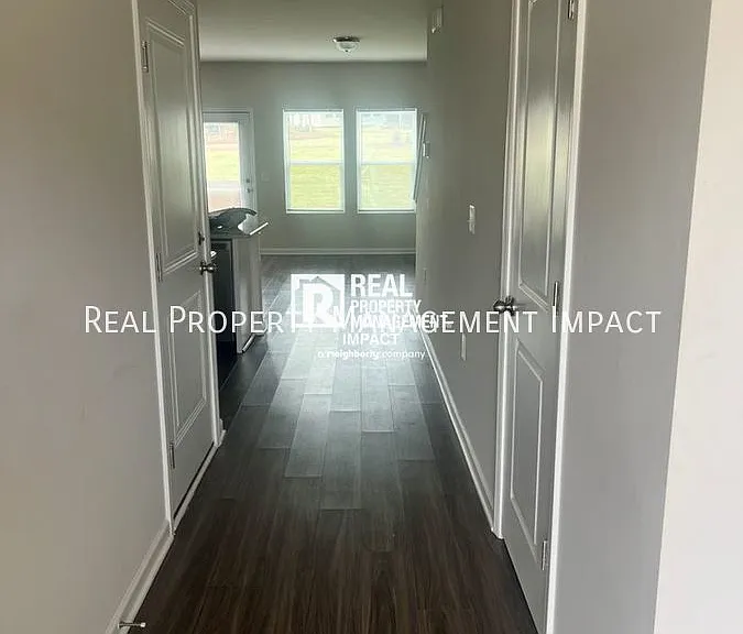 906 Field Ivy — Photo 6