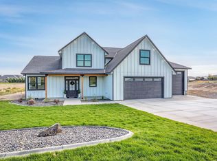 12815 Steeplechase Dr, Kennewick, WA 99338