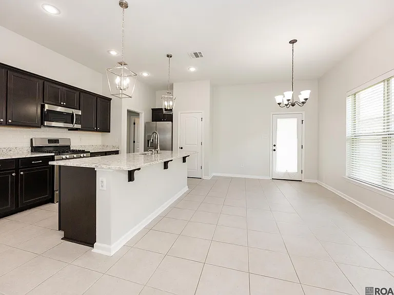 1731 Shadowbrush Way — Photo 3