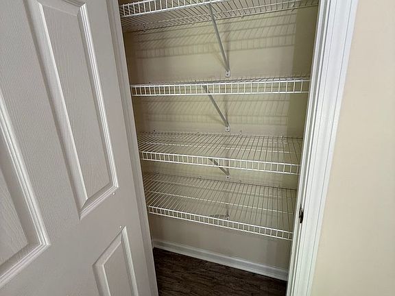 5th image of 712 Gracewood Way