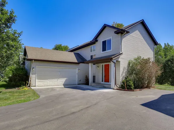 1676 Philipp Way, Shakopee, MN 55379