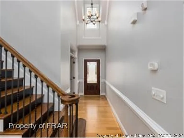 175 Windbrook Ct — Photo 4