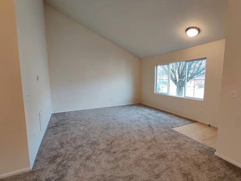 6544 Indiana St SE — Photo 4