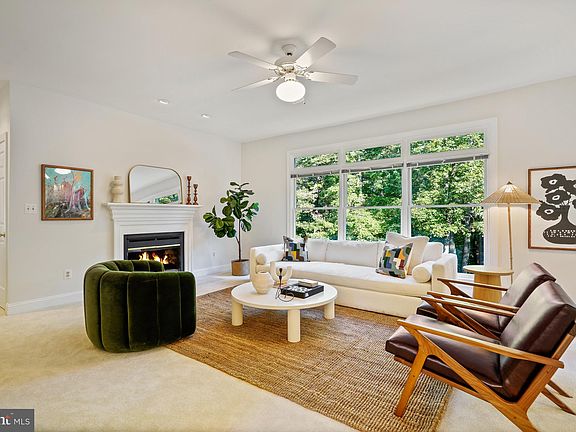 3rd image of 4427 Brookside Dr