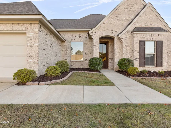155 Magnolia Place Cir, Brandon, MS 39047