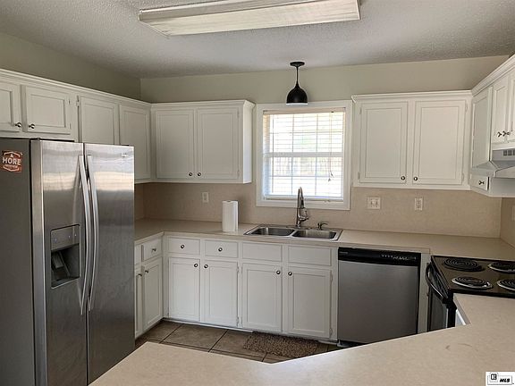 4th image of 107 Greenbriar Dr