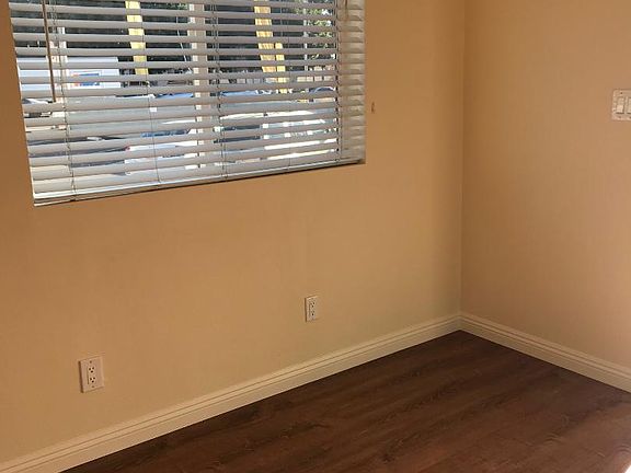 4th image of 2770 Garnet Ave