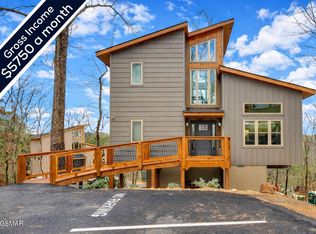 2385 Forge Hideaway Loop #3, Pigeon Forge, TN 37863