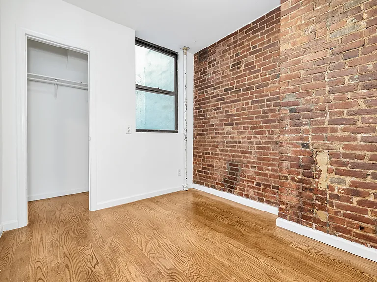 130 Allen St #8 — Photo 9