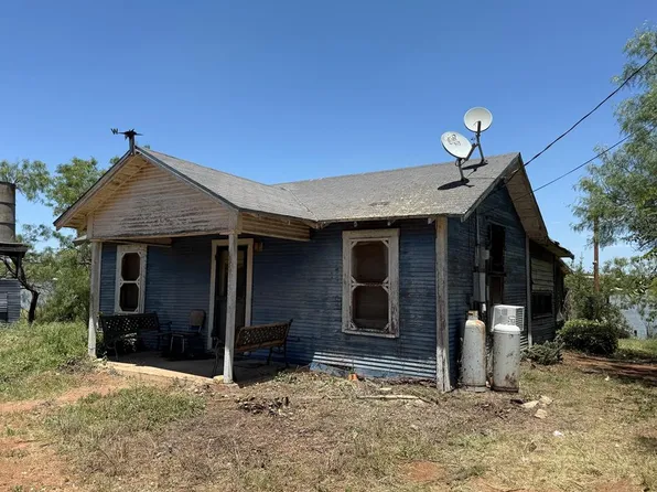 2902 Red Bluff Cir, San Angelo, TX 76904