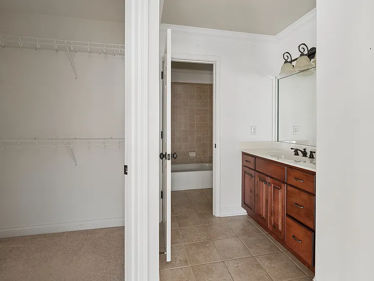 4029 Fremantle Cir — Photo 36