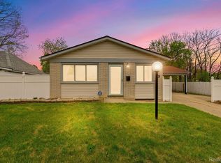 86 Inches St, Mount Clemens, MI 48043