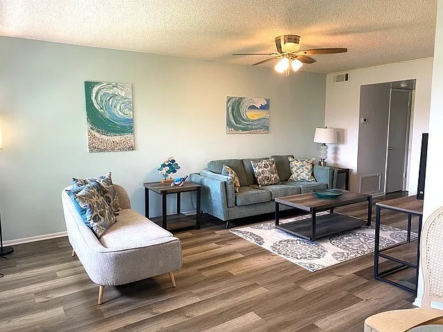 53 Woodland Dr #105 — Photo 1