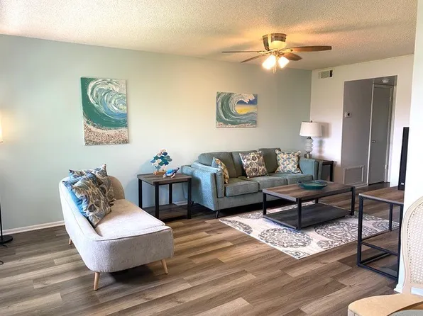 53 Woodland Dr APT 105, Vero Beach, FL 32962