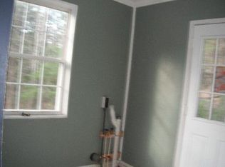 127 Walnut Heights Ln, Hendersonville, NC 28739