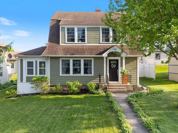 108 Roosevelt St, Coleraine, MN 55722