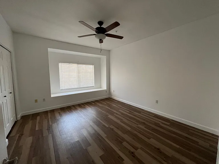 4455 E Paradise Village Pkwy S #1060 — Photo 14
