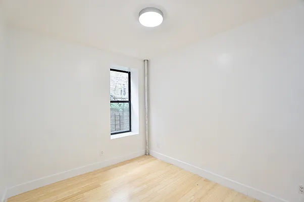 Rented by BRICK & GALO REALTY CORP | media 24