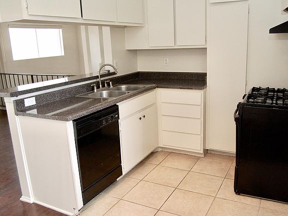 2nd image of 11659 Chandler Blvd #322