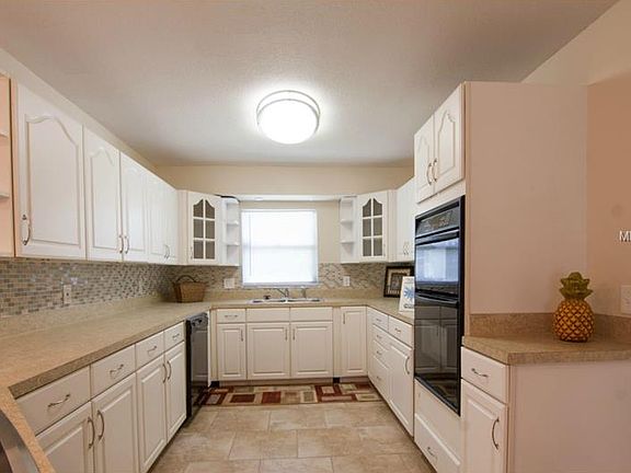4th image of 3528 Christina Groves Cir N